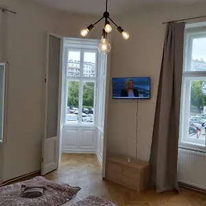 Lovely New 2 Bedroom Near Hannovamarkt Appartamento