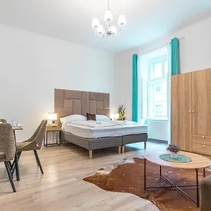Elegant 1br Apt. - Great For Long Appartamento