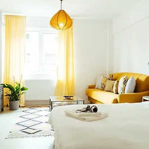 Location - Queen Elizabeth Flat Bucarest