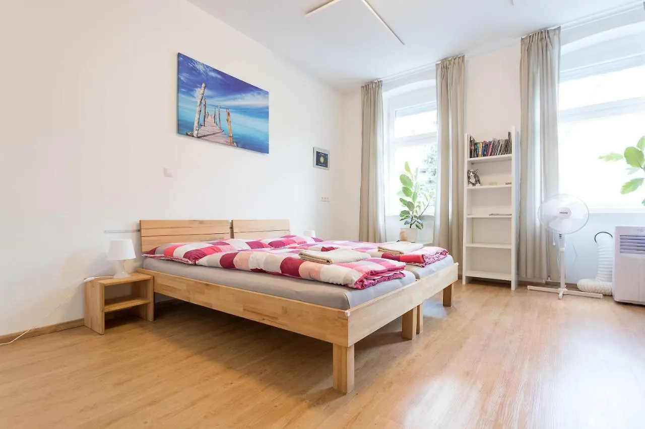 Vienna Smile Apartment Schoenbrunn Austria
